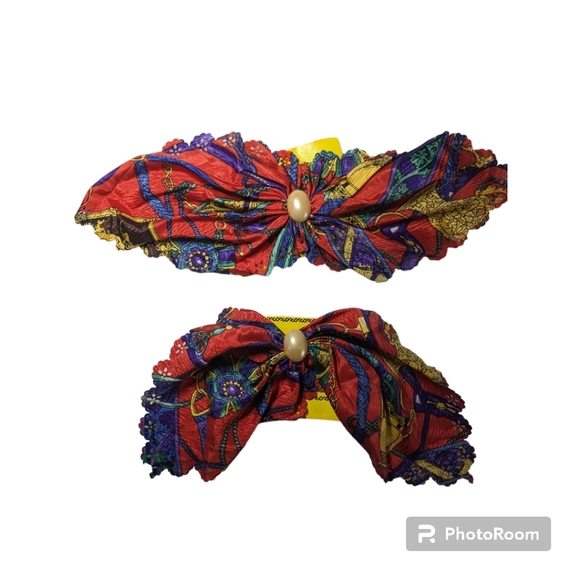 Hair Accessories. 1 Pair of Hair Clips. NWT. - Picture 7 of 9